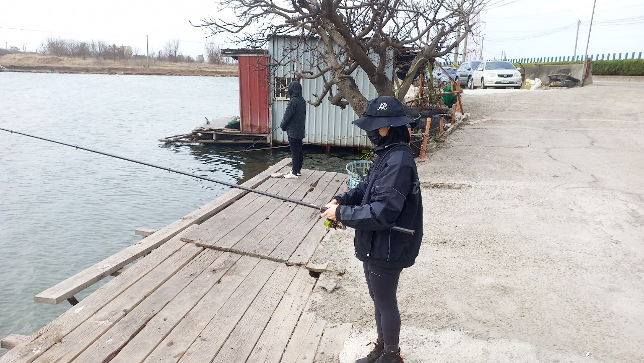 LINE_ALBUM_20230222南北合辦教育訓練-彰化伸港大自然海釣場_230224_54