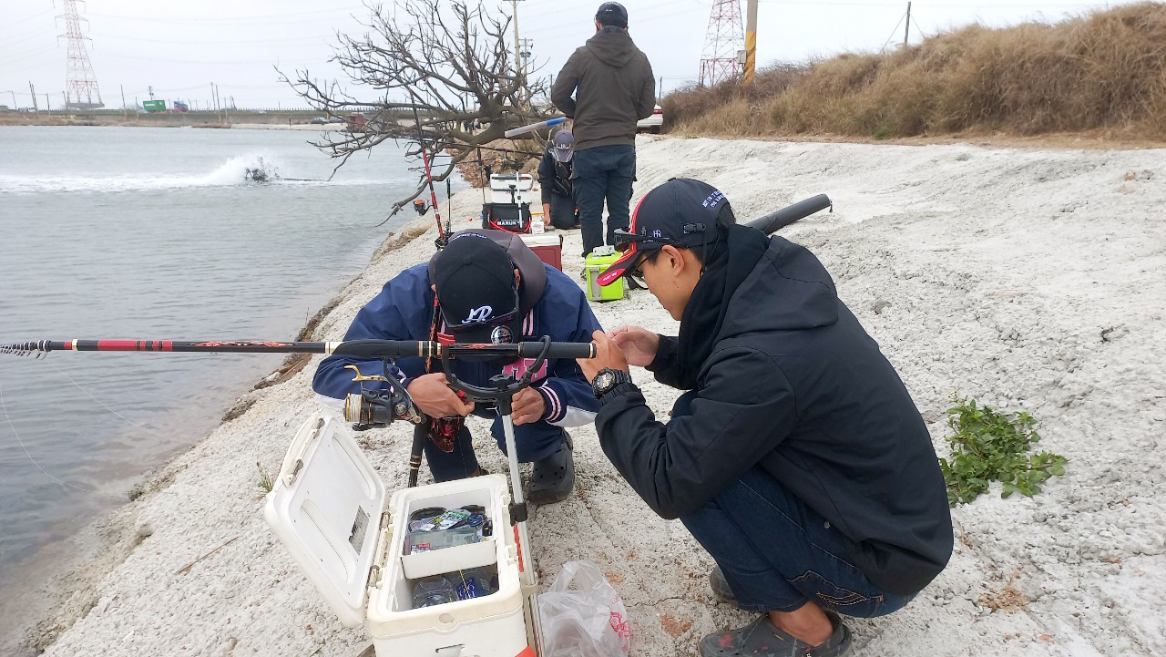 LINE_ALBUM_20230222南北合辦教育訓練-彰化伸港大自然海釣場_230224_65