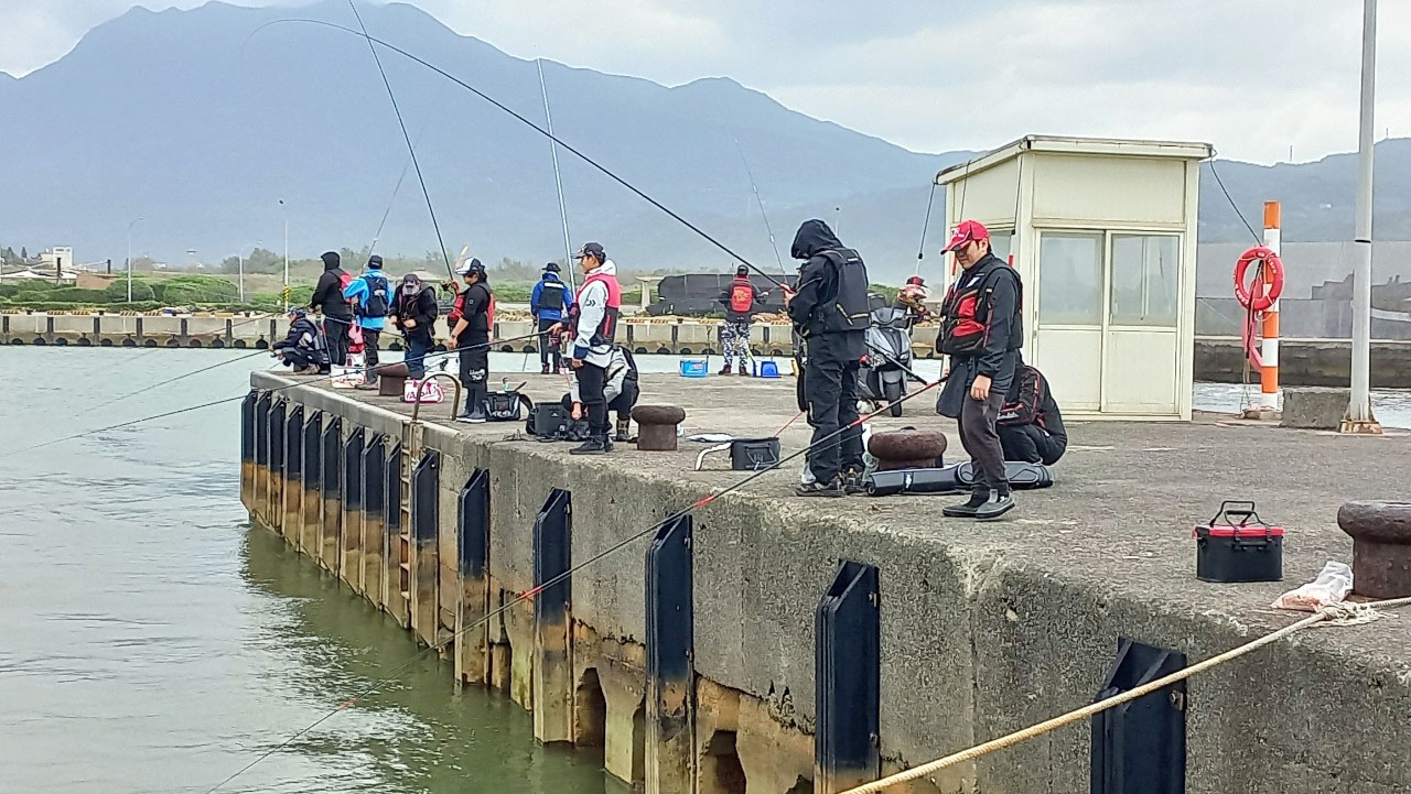 LINE_ALBUM_20241106北區教育訓練@防波堤磯釣_金山磺港_241107_16