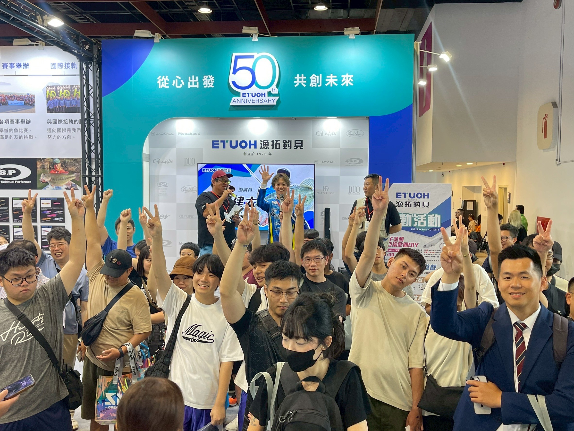 LINE_ALBUM_2025516_250520_53